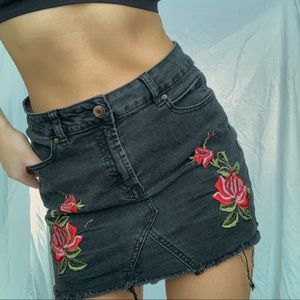 Black denim skirt 🖤